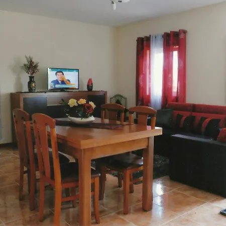 Casa de Férias Casa Quelhas *